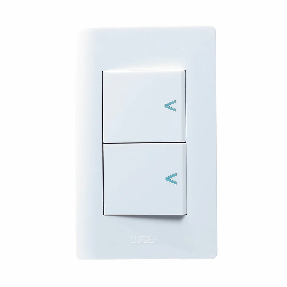 PLACA CON 2 INTERRUPTORES SENCILLOS DE 1.5 MÓDULOS.