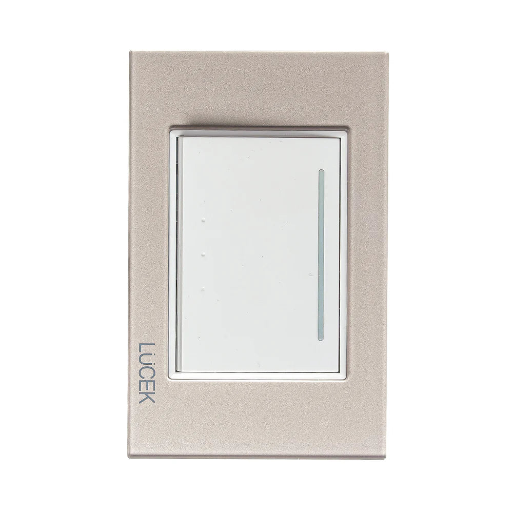 PLACA CON 1 INTERRUPTOR DE ESCALERA DE 3 MÓDULOS CRISTAL